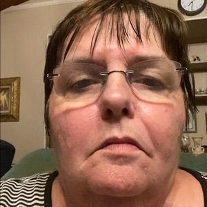 Meet your Posher, Bobbie